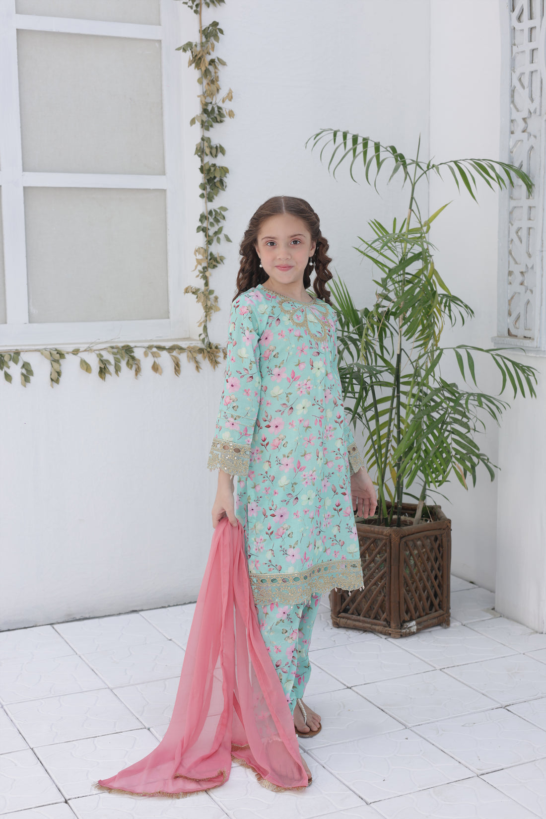 Embroidered Girls’ Party Dress –