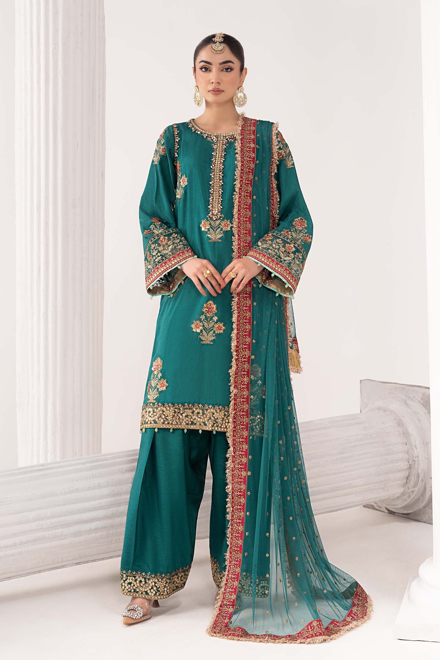 lookbook image shop_this_look_EcLGgQ